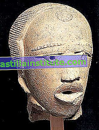 Una testa di Nok, fatta di terracotta, trovata vicino a Jemaa, in Nigeria.