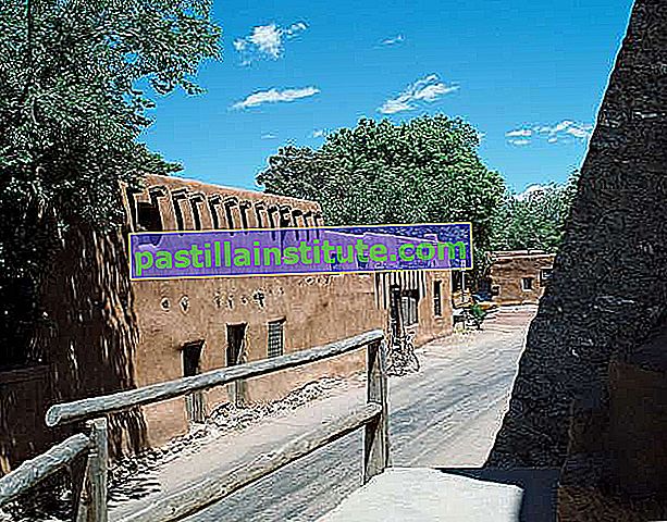 Casa de adobe en Santa Fe, NM