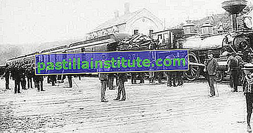 Arrivée du premier train de voyageurs transcontinental du Canadien Pacifique à Port Moody, Colombie-Britannique, le 4 juillet 1886.